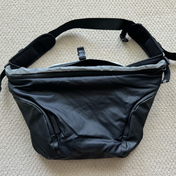 バッグ Cote&Ciel Oder-Spree Memorytech Cote and Ciel Black Memory Tech Oder-Spree Messenger Bag